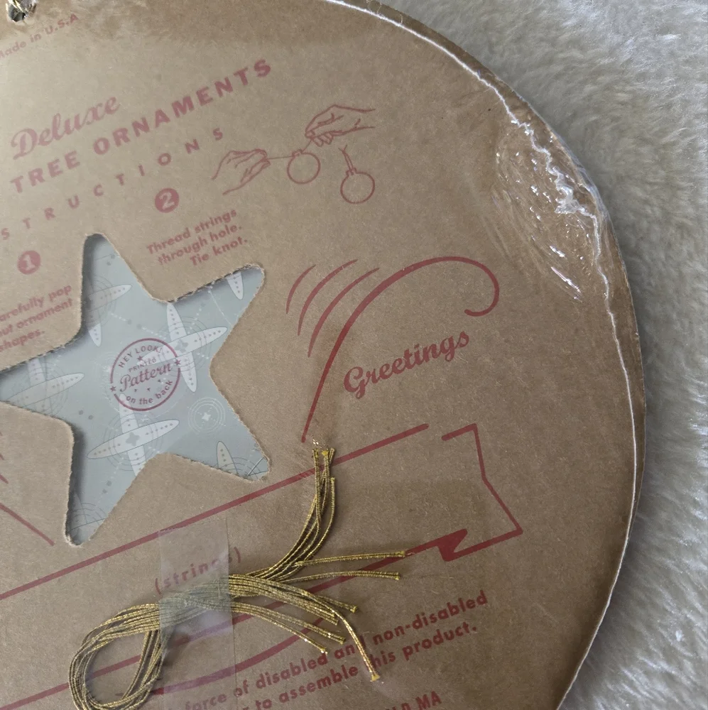 Blue Q Vintage Deluxe Die-Cut Good Tidings Manly Tree Trimmings Ornaments NIP